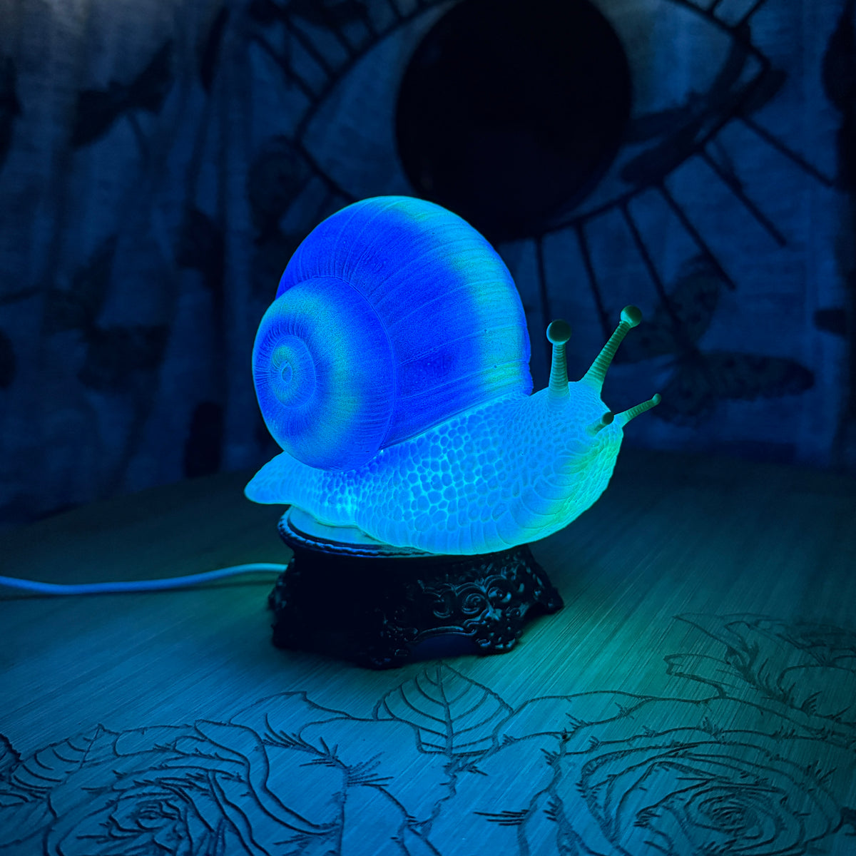 Large Whimsical Snail RGB 3DP Table Light