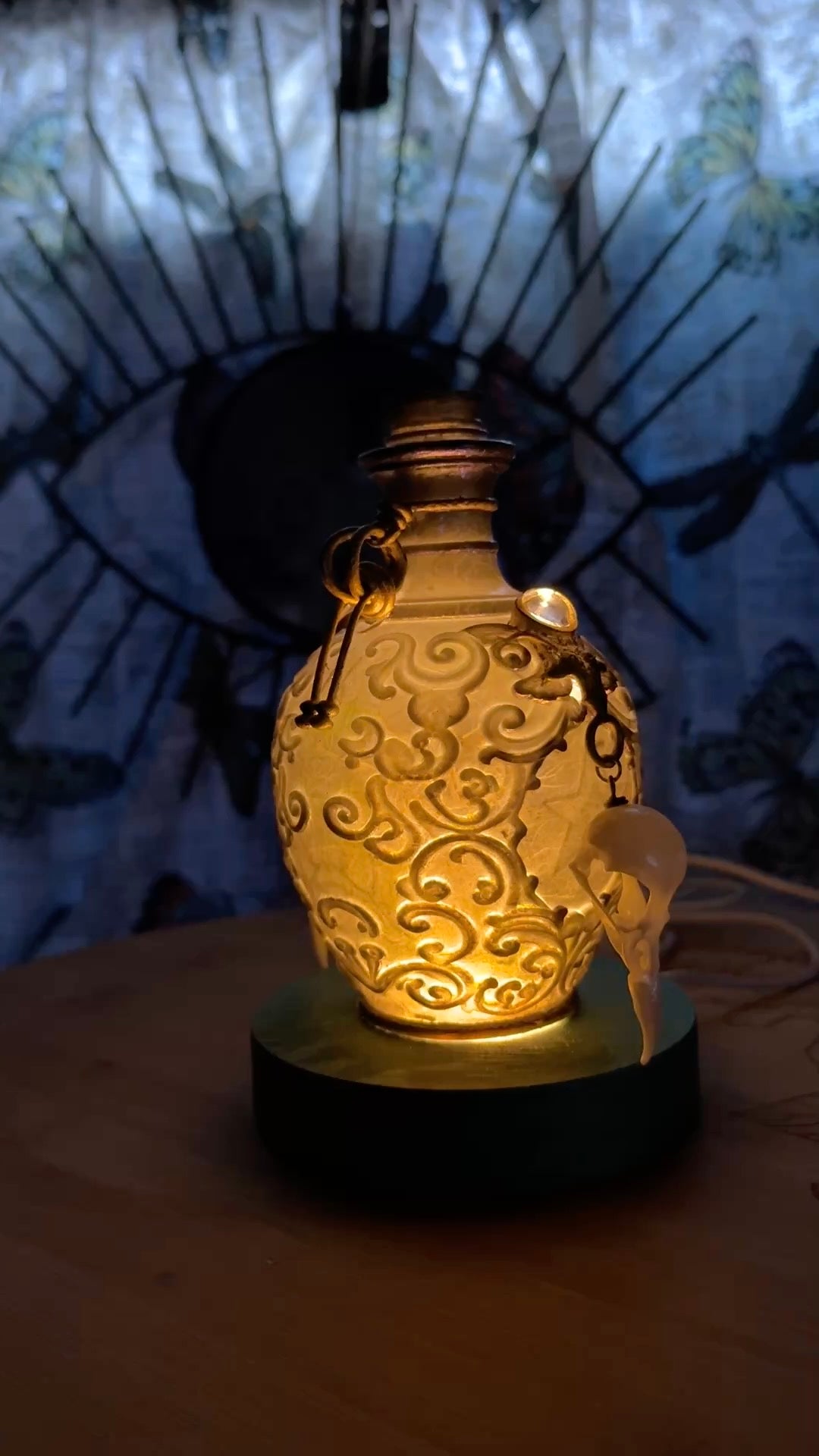 Potion Bottle Table Light w/ Bird Skulls