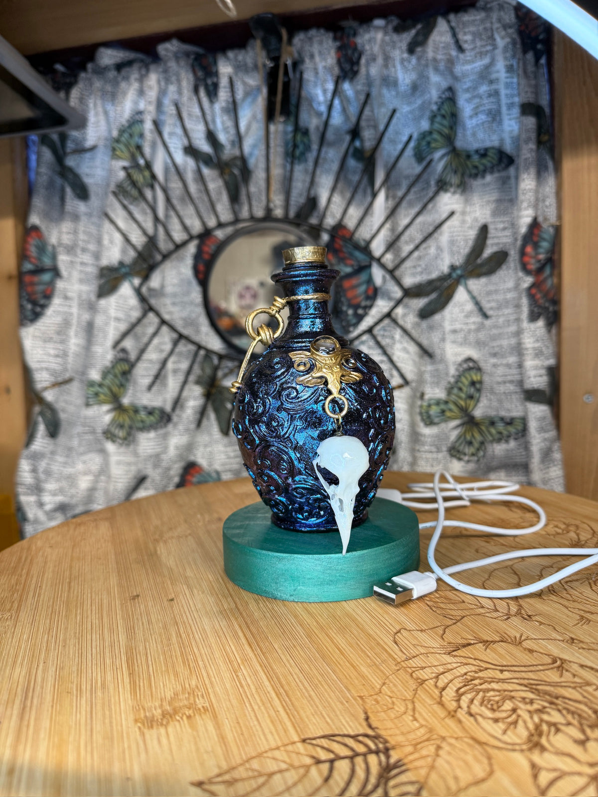 Potion Bottle Table Light w/ Bird Skulls