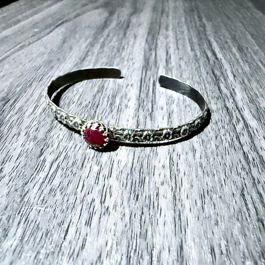 Sterling Silver Cuff Bracelet with Ruby Red Round Rose Cut Stone