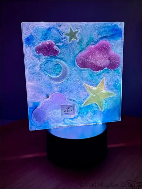 Captivating Night Sky Nightlight with Pink Clouds and Yellow Stars - Light
