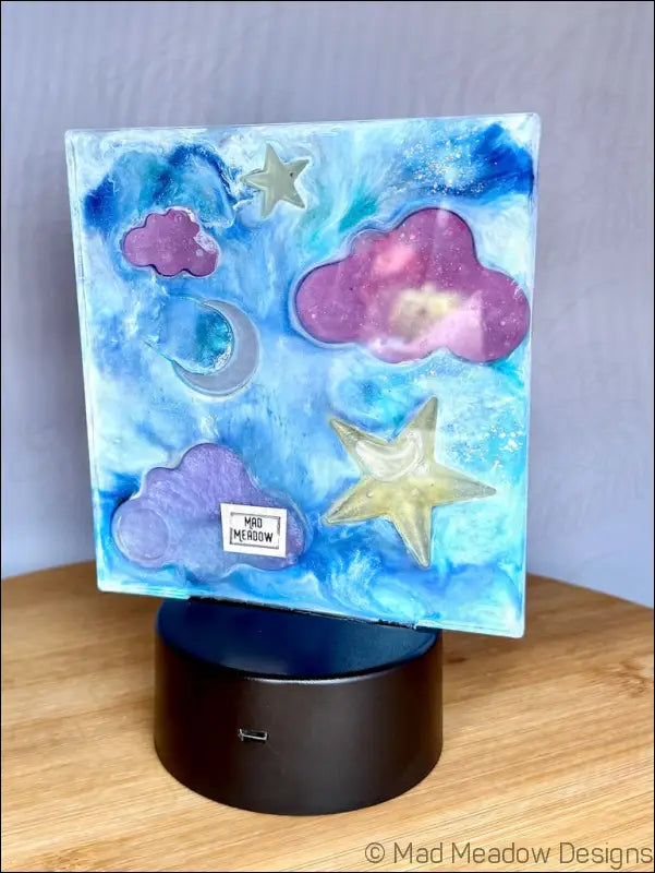 Captivating Night Sky Nightlight with Pink Clouds and Yellow Stars - Light