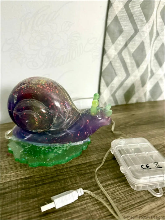 Giant purple snail light rgb usb or battery led lamp with translucent glittering shell and glowing base