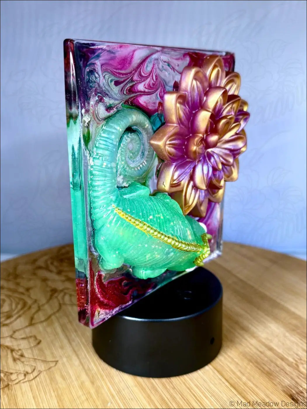 Glowing Chameleon and Vibrant Fuscia and Gold Flower RGB Color Change Night Light - Light
