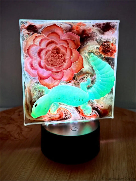 Glowing gecko resin lamp with pink lotus nightlight featuring an enchanting glowing gecko and shimmering gold accents