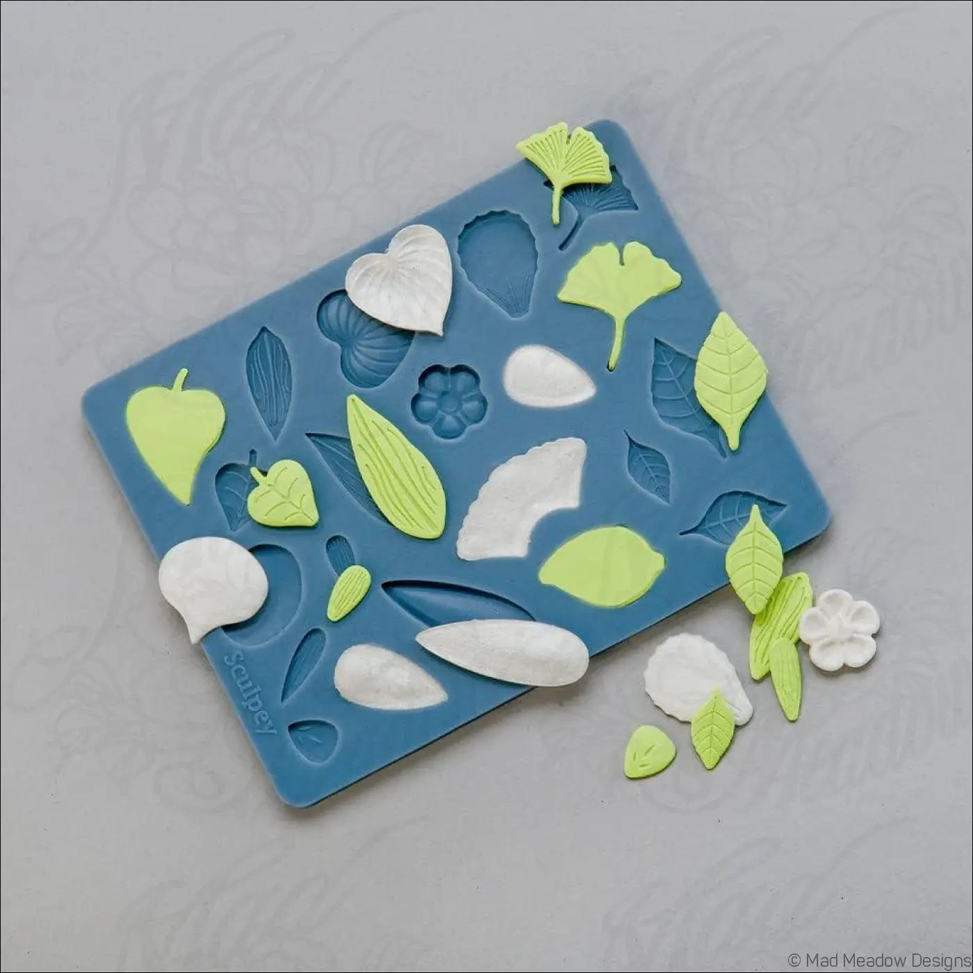 Sculpey Tools Flexible Oven Safe Silicone Flowers Mold - Destash New