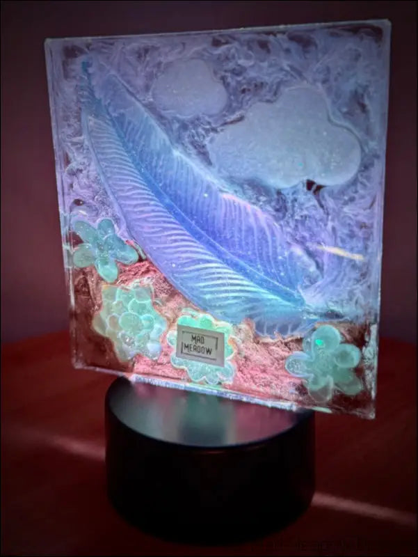 Whimsical Feather Nightlight with Glowing Flowers for a Dreamy Sanctuary - Light