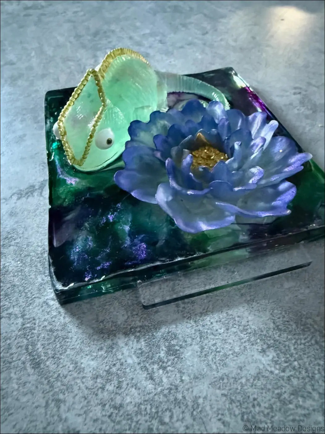 Whimsical Glowing Chameleon and Blue Flower RGB Color Change Night Light - Light