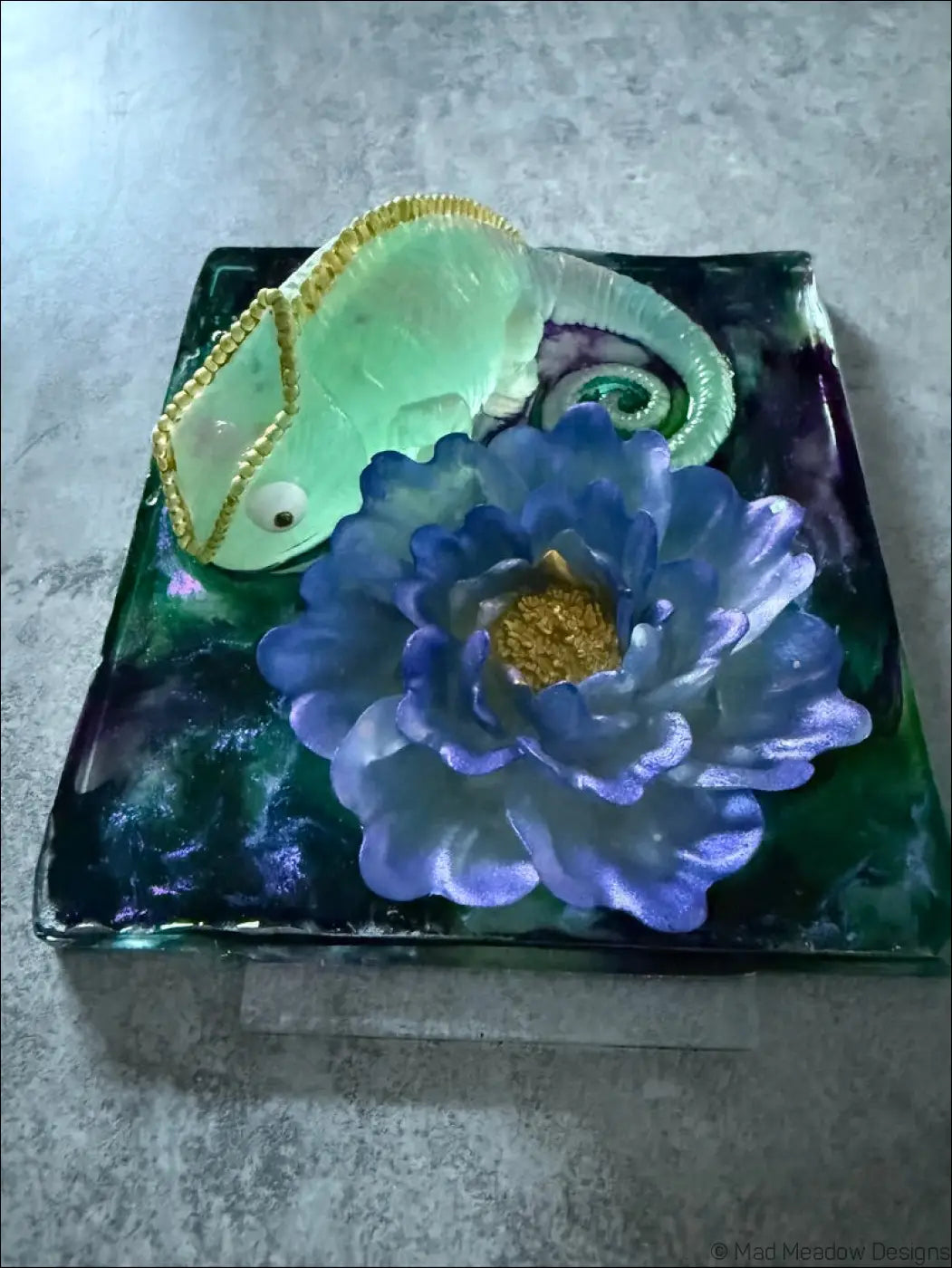 Whimsical Glowing Chameleon and Blue Flower RGB Color Change Night Light - Light