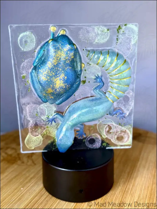 Whimsical Glowing Tree Frog and Gecko RGB Color Change Night Light - Light