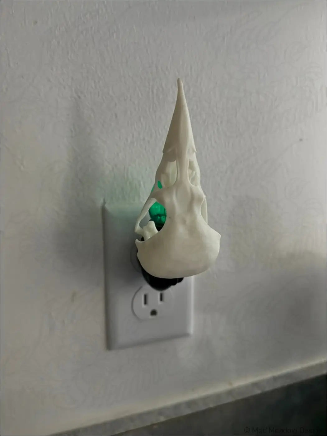 White Bird Skull Wall Night Light - Light 3DP Wall Plug